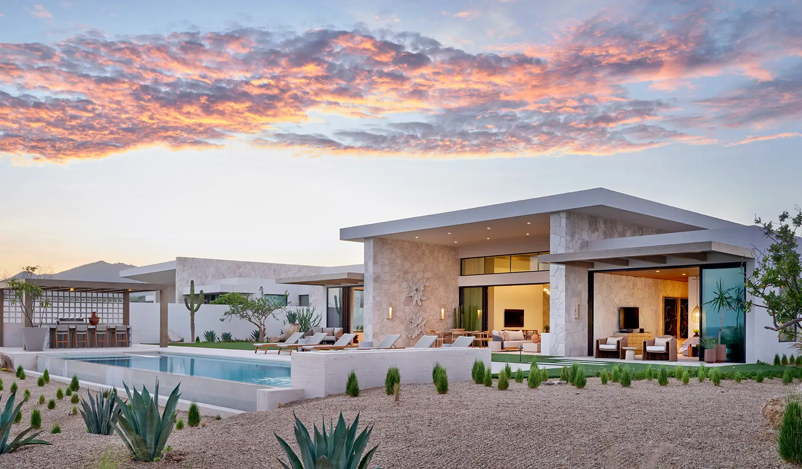 Dream Properties in Maravilla
