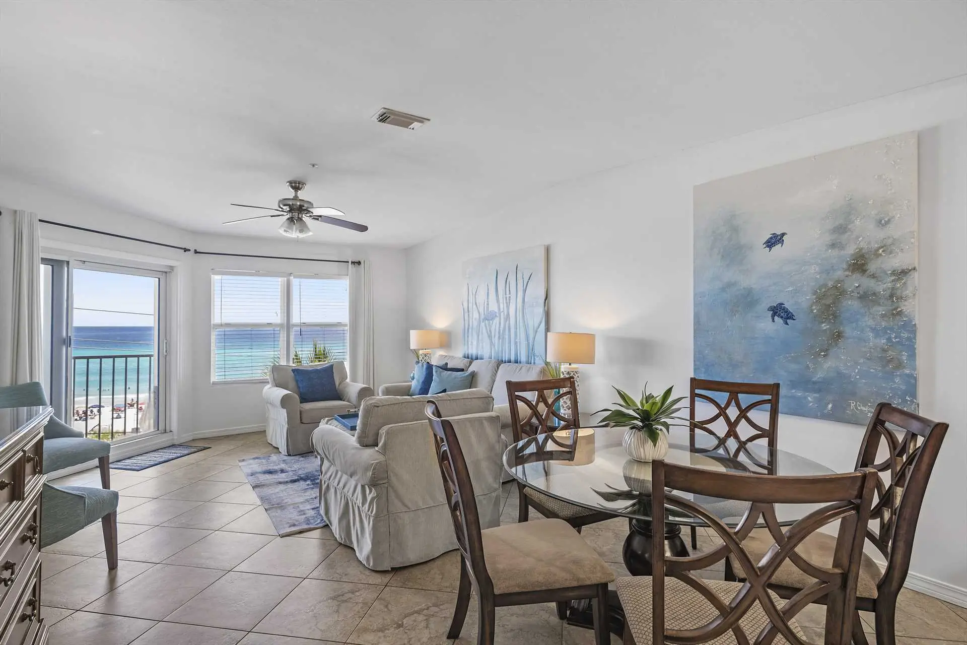 Ultra-Luxury Homes in Maravilla
