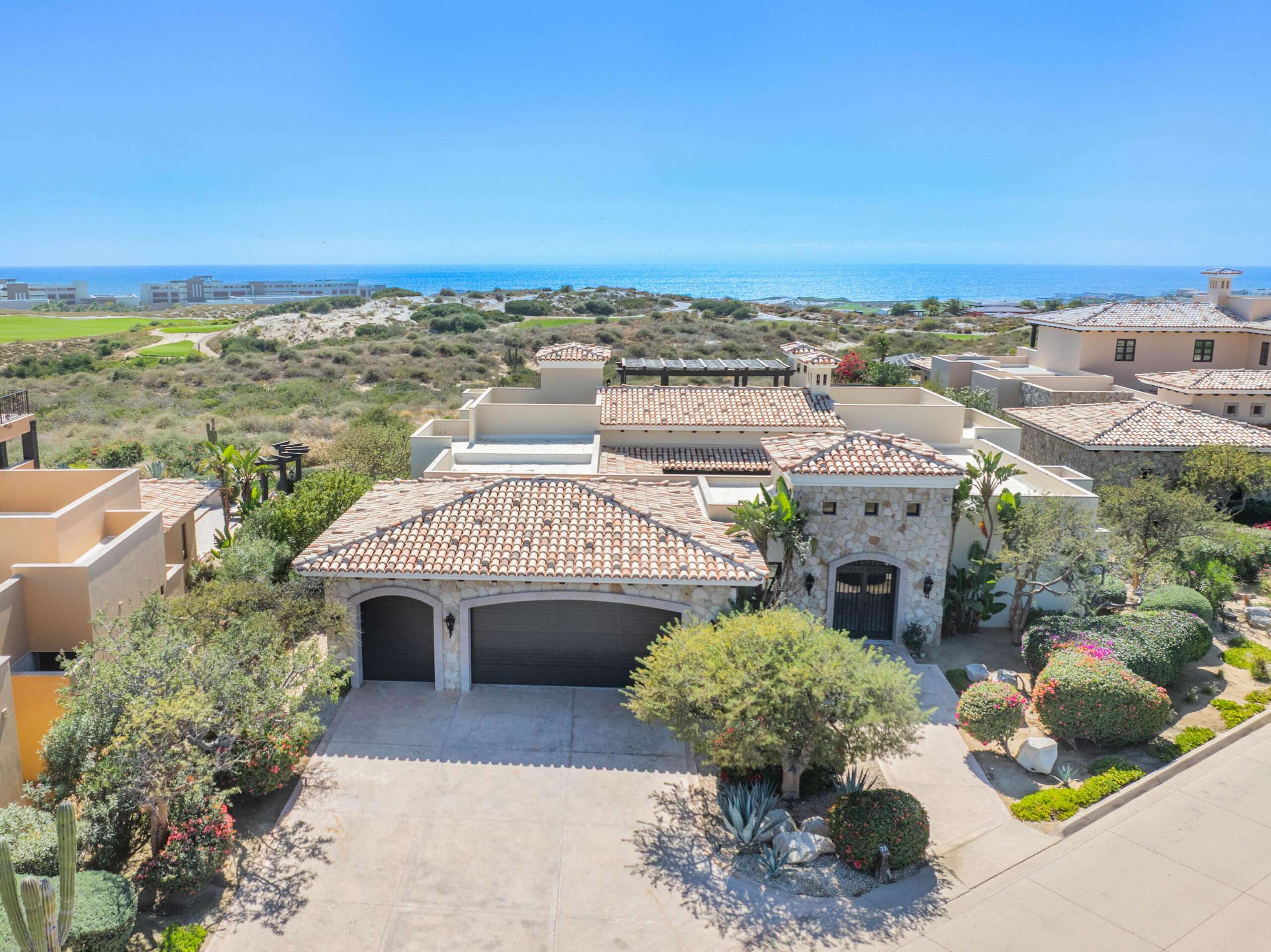 Maravilla Migrino Experience unmatched coastal living in this stunning beachfront estate. The for sale
