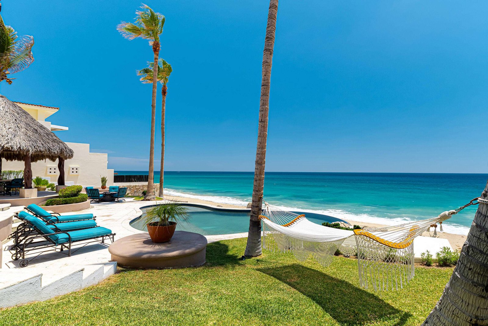 Maravilla Espiritu Del Mar This two story home is located within the exclusive gated community of Espiritu. The entrance surrounded by the interior courtyard will welcome you home; at the lower level a mesmerizing for sale
