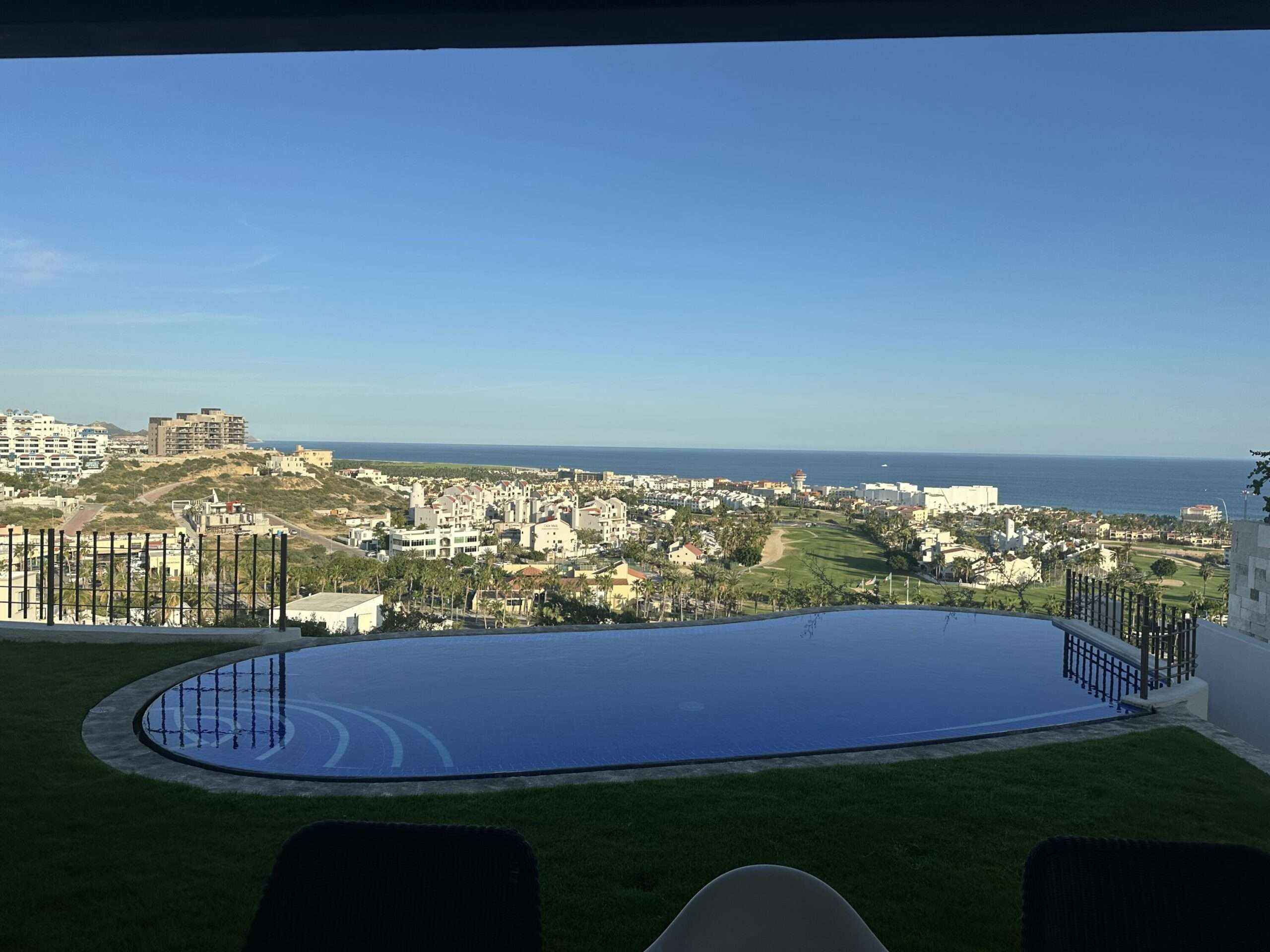 Maravilla Pedregal Heights Villa Aurora is a quiet exploration of proportion, light, and horizon. Perched in Pedregal Heights at the highest point of in all of Los Cabos, the terrain opens to sweeping for sale