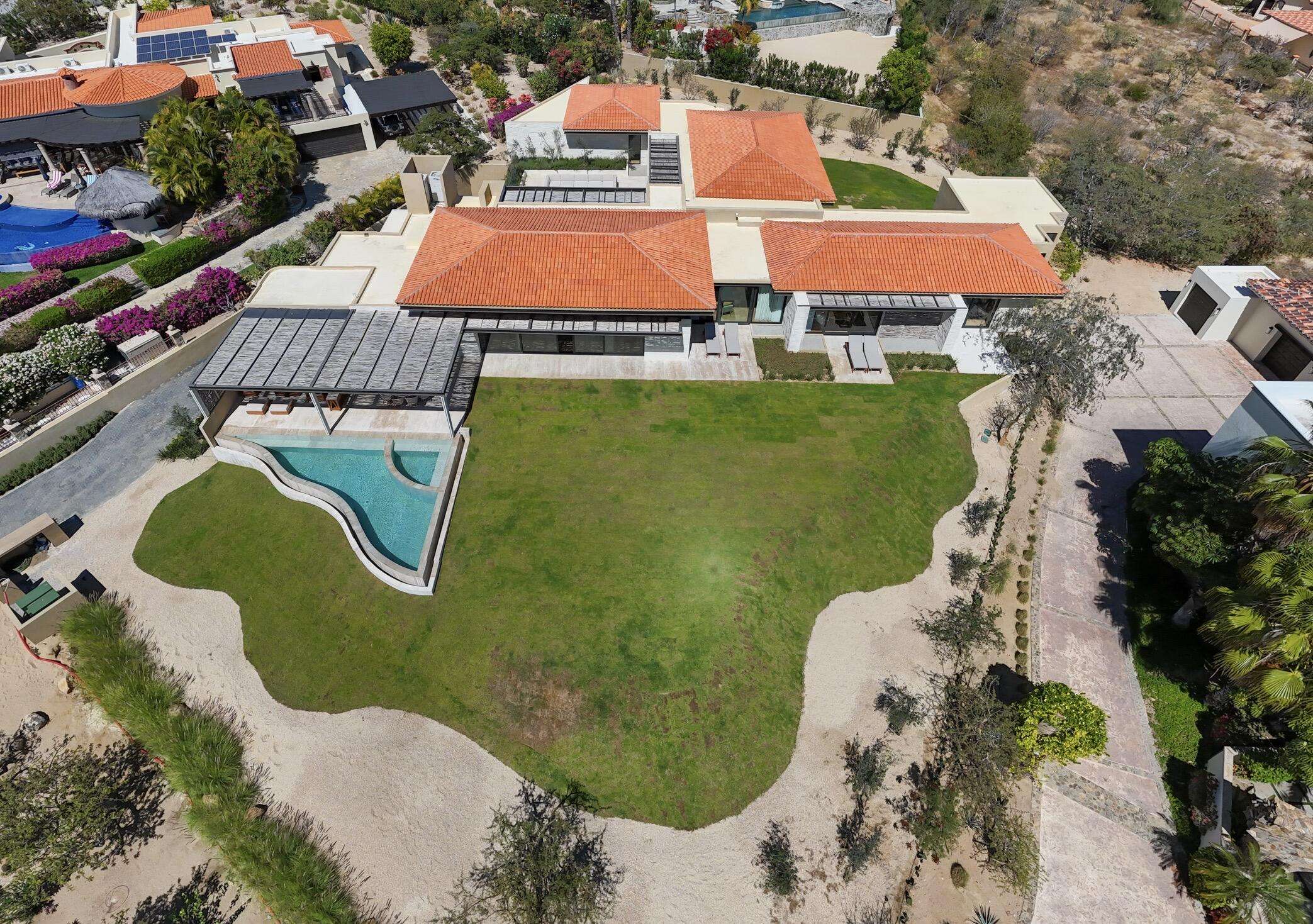 Maravilla Fundadores Villa Piedra - Fundadores, Puerto Los Cabos, blends modern and traditional design with unobstructed ocean for sale