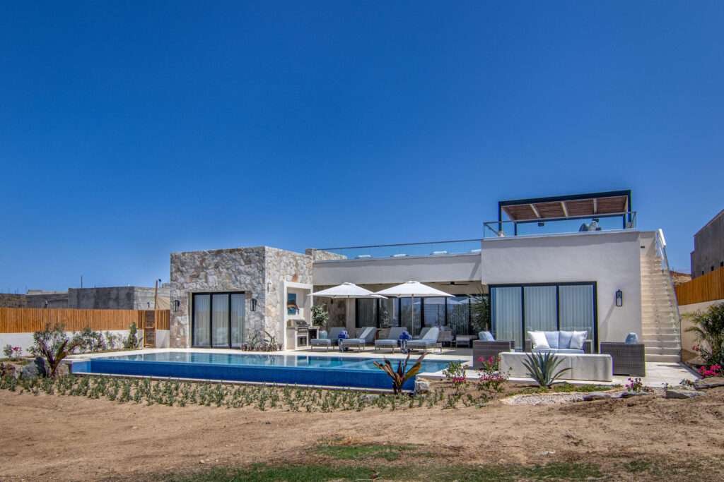 Maravilla Pedregal Csl Casa LA MARACAIntroducing a truly one-of-a-kind villa located in Pedregal, the most exclusive and prestigious community in Cabo San Lucas.This extraordinary 12-suite property has been recently remodel with world-class architectural design, blending luxury, functionality, and complete privacy in every space.Designed for visionary owners, Casa LA MARACA represents an exceptional opportunity, whether as a private residence or as a high-performing luxury vacation rental.Casa LA MARACA not only offers a privileged ocean – Terrazas, Pacific, BS