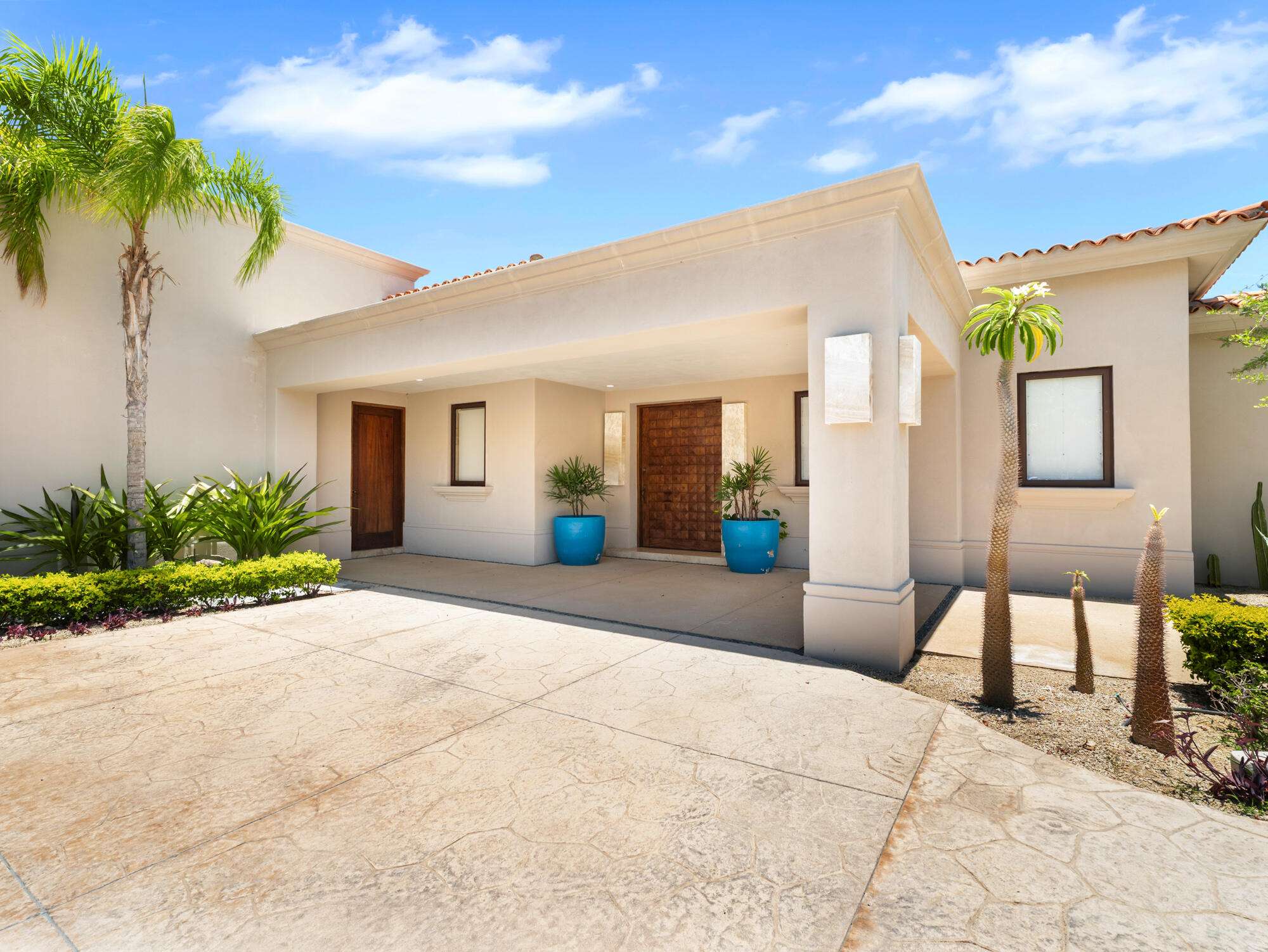 Maravilla El Altillo Looking for a large villa furnished with Cool Cabo designer décor, huge pool and deck with great – 69, Villa Cochimi, San Jose del Cabo, San Jose del Cabo, BS