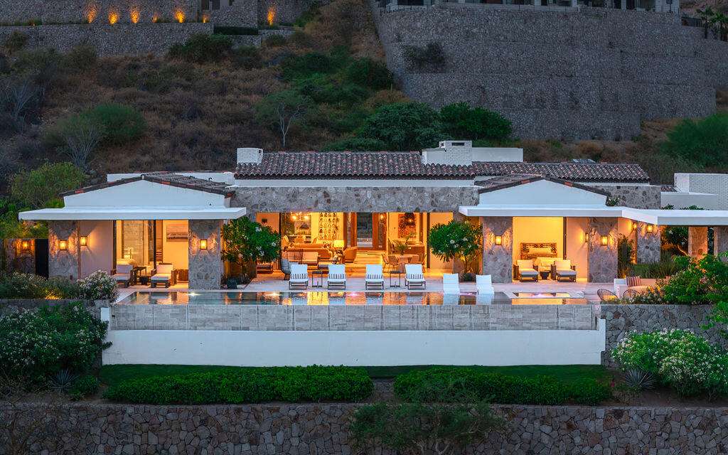 Maravilla Section 16- Laderas Perched high within the exclusive gates of Querencia and uniquely situated on 1 and 1/2 lots, Laderas 13 is a stunning custom residence that perfectly blends timeless architecture, privacy, and breathtaking Sea of Cortez – Querencia, Laderas 13, San Jose Corridor, San Jose Corridor, BS